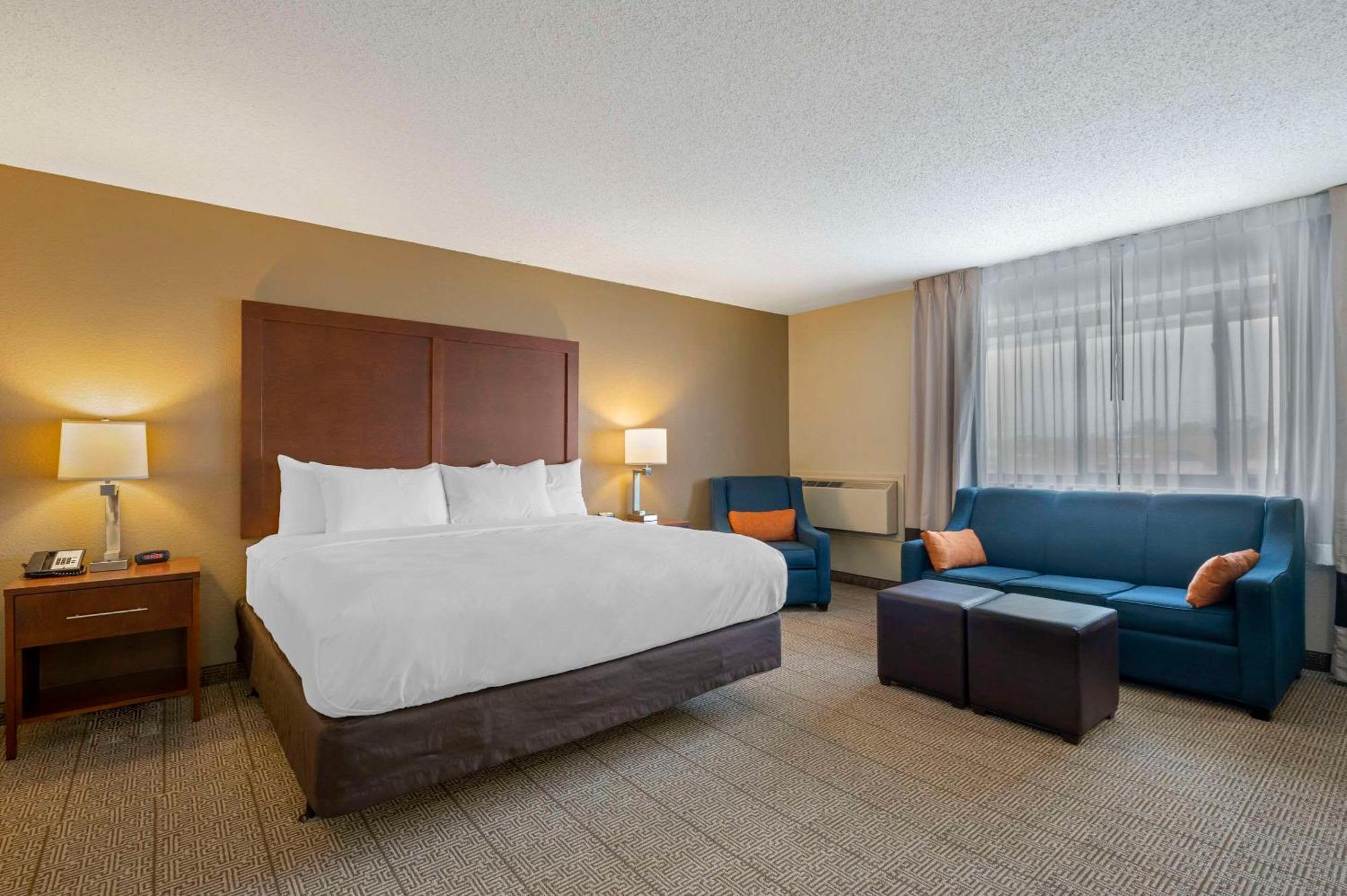 Comfort Inn & Suites North At The Pyramids Indianapolis Kültér fotó