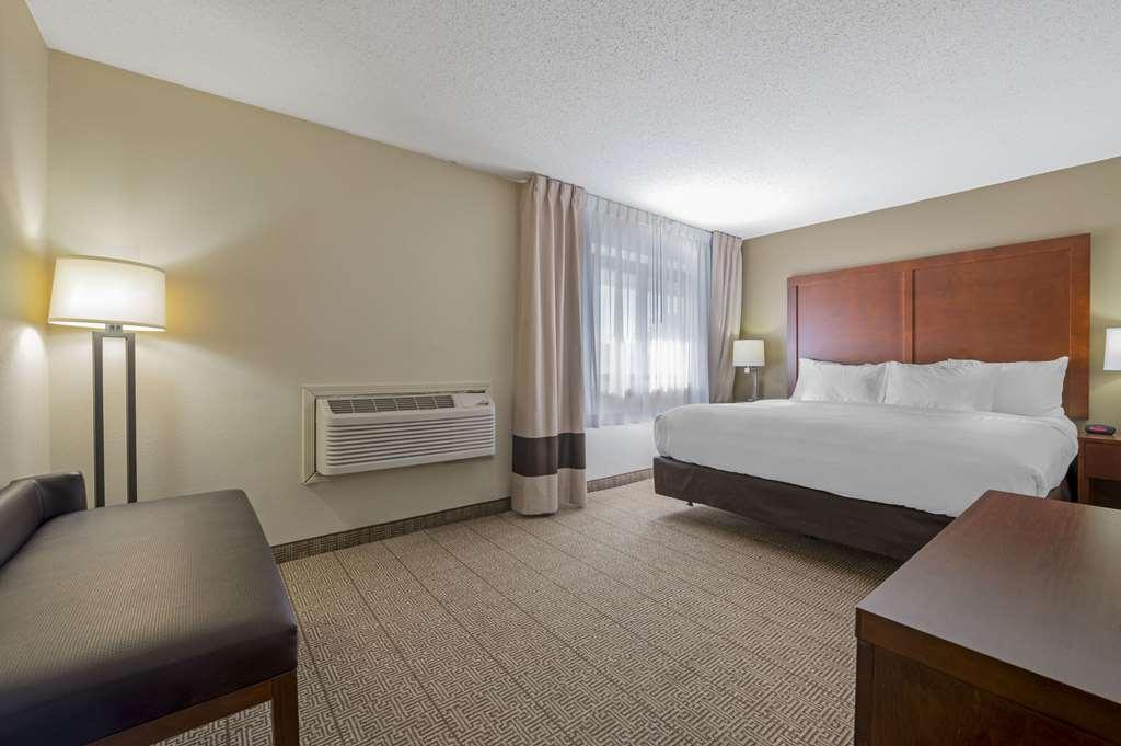 Comfort Inn & Suites North At The Pyramids Indianapolis Szoba fotó